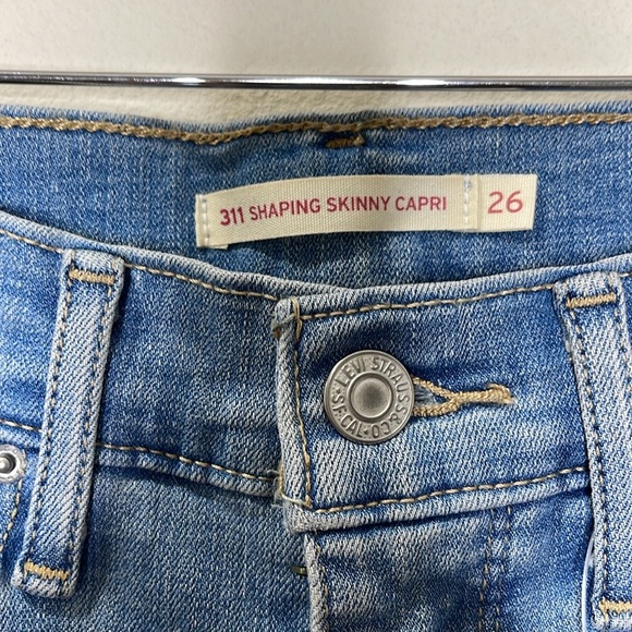 LEVI’S 311 SHAPING SKINNY CAPRI Jeans - Picture 3 of 7